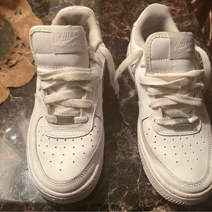 White Nike Low Airforce